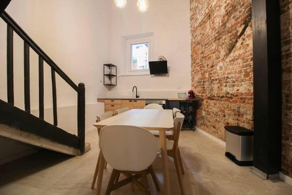 Vivienda En El Centro De Santanderアパートメント エクステリア 写真